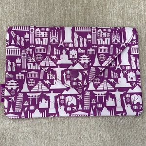 Ipsy small make up bag - band new